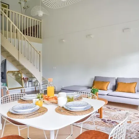 Le Riviera, Elegant Duplex Apartment