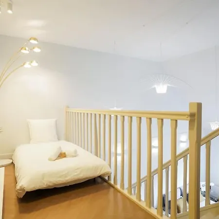 Daire Le Riviera, Elegant Duplex Cergy